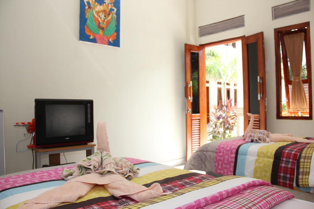 דירות קוטה לומבוק Warung Coco Poppies 2 חדר תמונה
